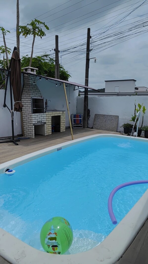 Pool - Guest house in Florianópolis (Florianópolis)