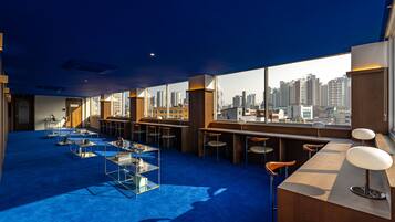 Economy Cabin | Blackout drapes, iron/ironing board, free WiFi