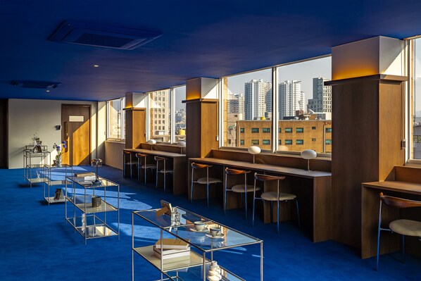 Chalet rustique économique | Aire de séjour