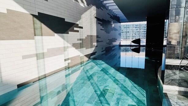Unclassified image, 1 of 34, button - Stunning city view private room with bathroom in CBD - gym and pool access (Melbourne)