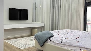 3 chambres, fer et planche Ă  repasser, accĂšs Internet, draps fournis