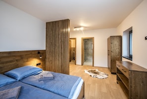 Villa | 6 bedrooms, individually furnished