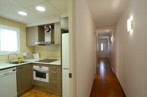 Apartment | Private kitchen - Apartment in Spain Near Sandy Beach (Torroella de Montgrí)