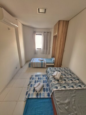 3 slaapkamers, een bureau, een strijkplank/strijkijzer, gratis wifi