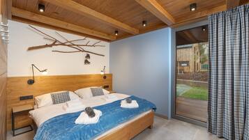 Villa | 5 bedrooms, individually furnished