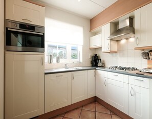 House | Living room - Holiday Home in Sint Maartenszee for 6 (Sint Maartensvlotbrug)