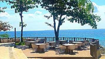 Playa privada en los alrededores, bar en la playa