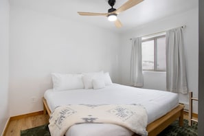 1 bedroom, desk, iron/ironing board, free WiFi - West Vail Matterhorn Condo - Steps to Bus (Vail)