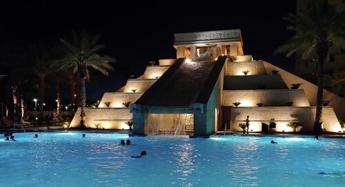 Las Vegas Cancun Hotel Suite 1B/2B Balcony Valentine/Presidents Day Weekend