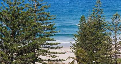 PENTHOUSE BURLEIGH HEADS