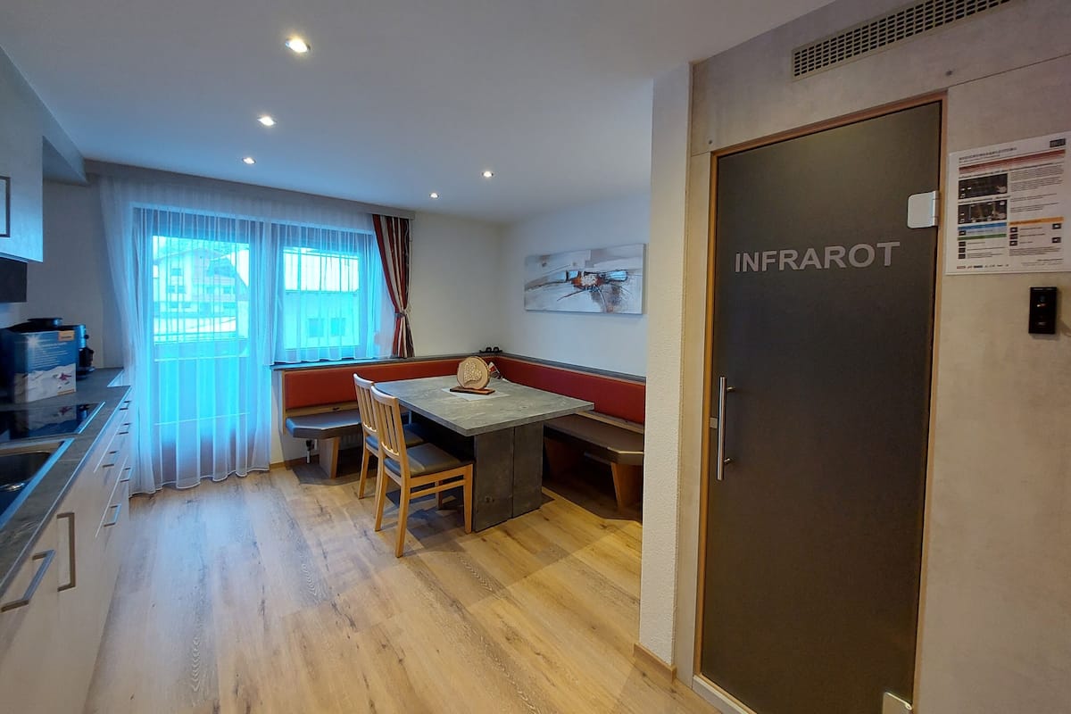 Deluxe Condo, 3 Bedrooms, Balcony, River View | Private kitchen | Highchair