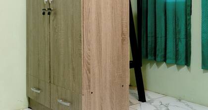 Tempat istirahat nyaman berada di perkampungan, 14 menit ke Botanical Garden