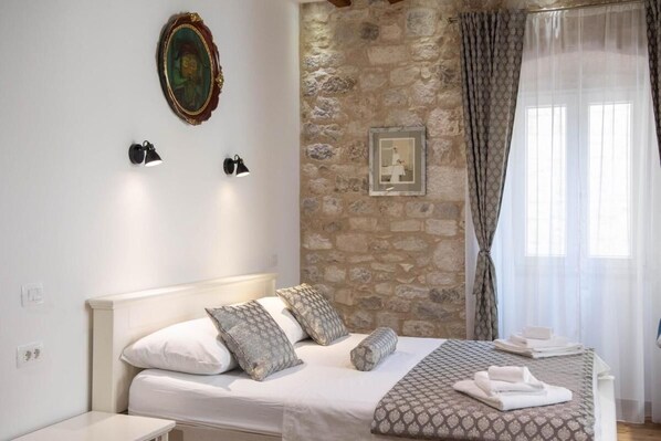 1 bedroom, Internet, bed sheets