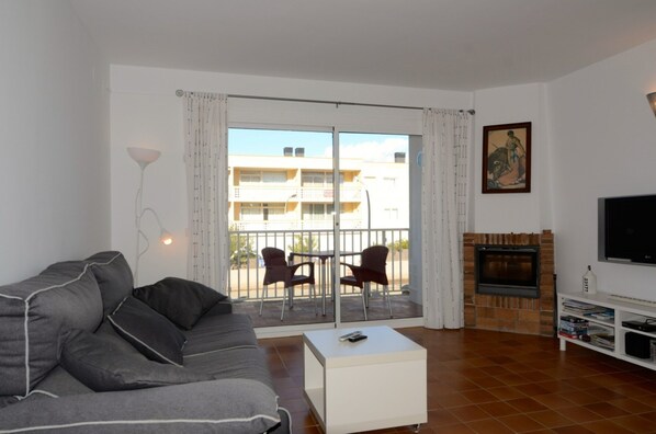 Appartement | Coin séjour | Cheminée