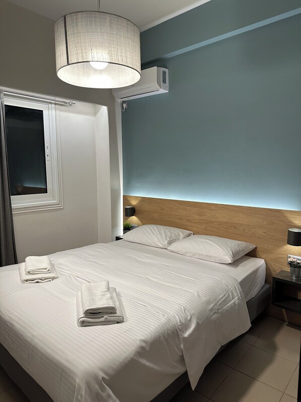 2 chambres, fer et planche à repasser, Wi-Fi, draps fournis