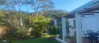 A beautiful, charming property for 6 to 8 people. Swimming pool. About 400 meters from the golf course