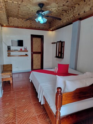 Deluxe Double Room - Amphibi-ko Resort Inc. (Coron)