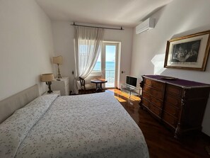 2 多间卧室、熨斗/熨衣板、免费 WiFi、床单