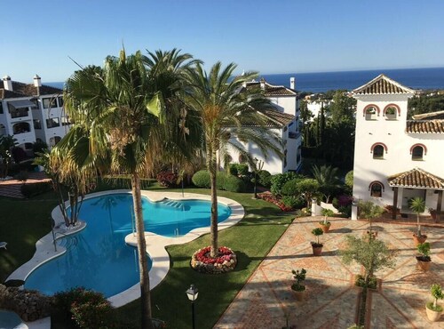 Luxuriöse Apartament Wohnung mit Meerblick, 2 Bäder/2 Schlafzimmer/2 Balkone