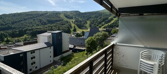 2-room apartment with view, near slopes and lake
