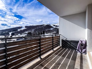 Unclassified image, 5 of 8, button