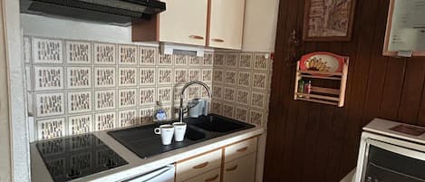 微波爐、爐具、咖啡機/沖茶器、多士爐
