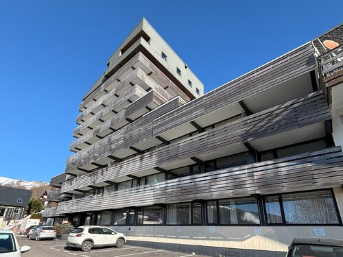 Central apartment in Super Besse, 2 bedrooms, near slopes