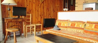 Apartment im Herzen der Station mit privatem Parkplatz in Super Besse