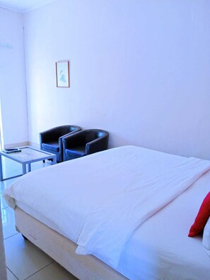 Habitación doble | Sistema de insonorización y wifi gratis