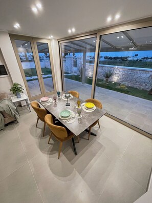 تناول الطعام