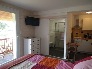 1 bedroom, WiFi, bed sheets
