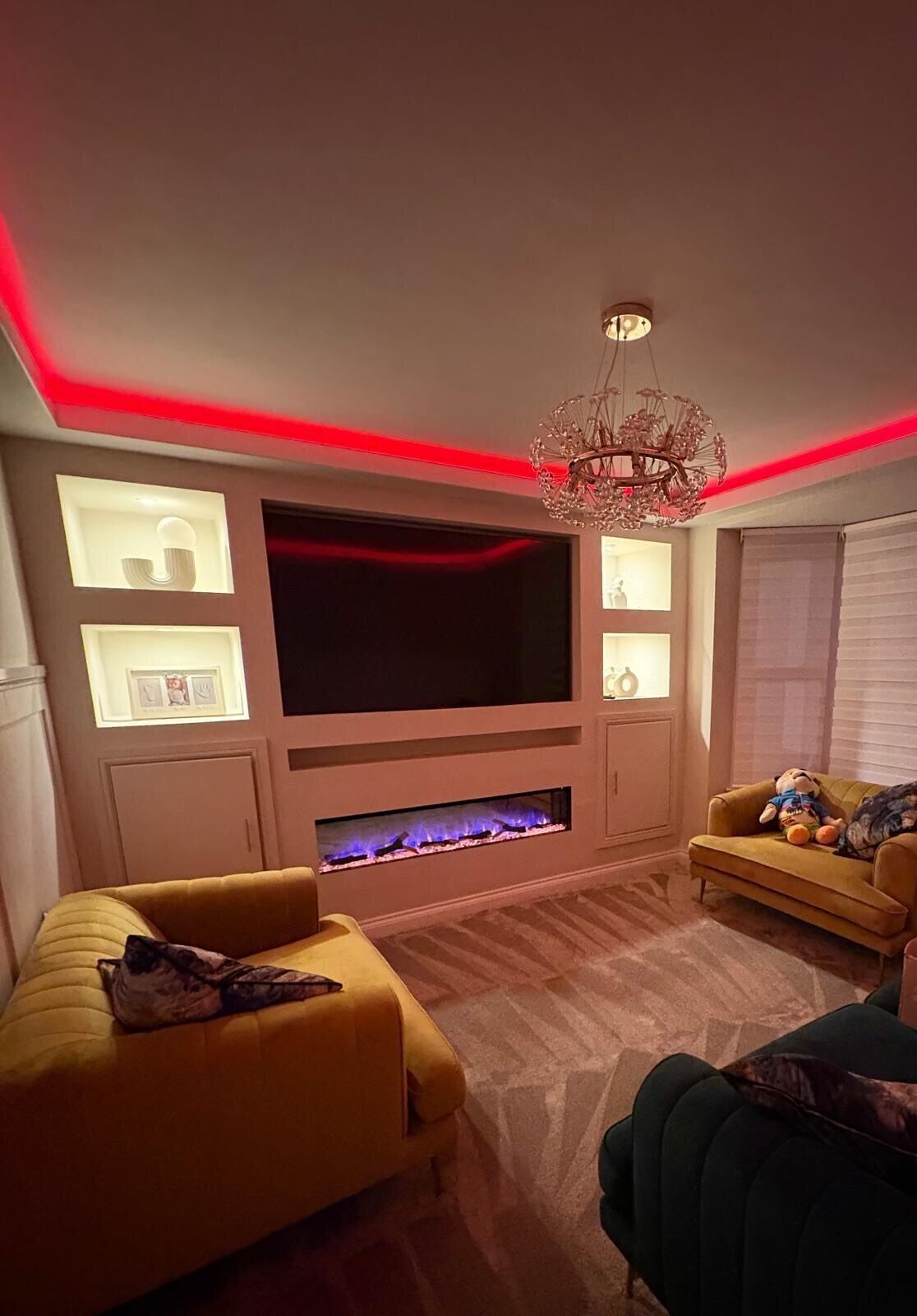 House | Living area | Fireplace