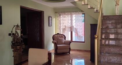 The peace of spirit
One bedroom with a balcony with lake view ,isolated and calm