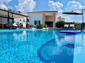 Outdoor pool - Dream Villa Cyprus -
3min to Coral Bay Beach (Pegeia)