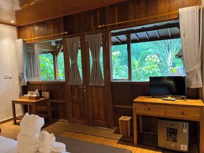 Suite – deluxe, balkong, hageutsikt | Utsikt fra rommet