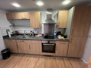 Private kitchen - Stratford Bow Road West ham United London (London)
