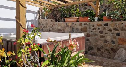 Vacation apartment with panoramic views at Finca Gran Calma - ideal for hikers