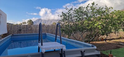 Vacation apartment with panoramic views at Finca Gran Calma - ideal for hikers