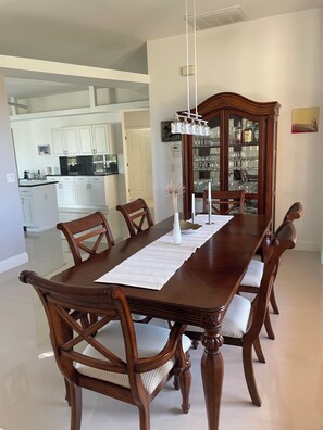 Dining - The ArtHouse - modern, stylishly furnished vacation home with pool! (Lehigh Acres)