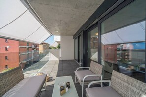 Apartment, 1 Bedroom, Accessible, Balcony | Balkoni