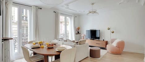 Apartment | Living area