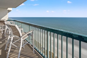 Condo, 4 Bedrooms | Property grounds