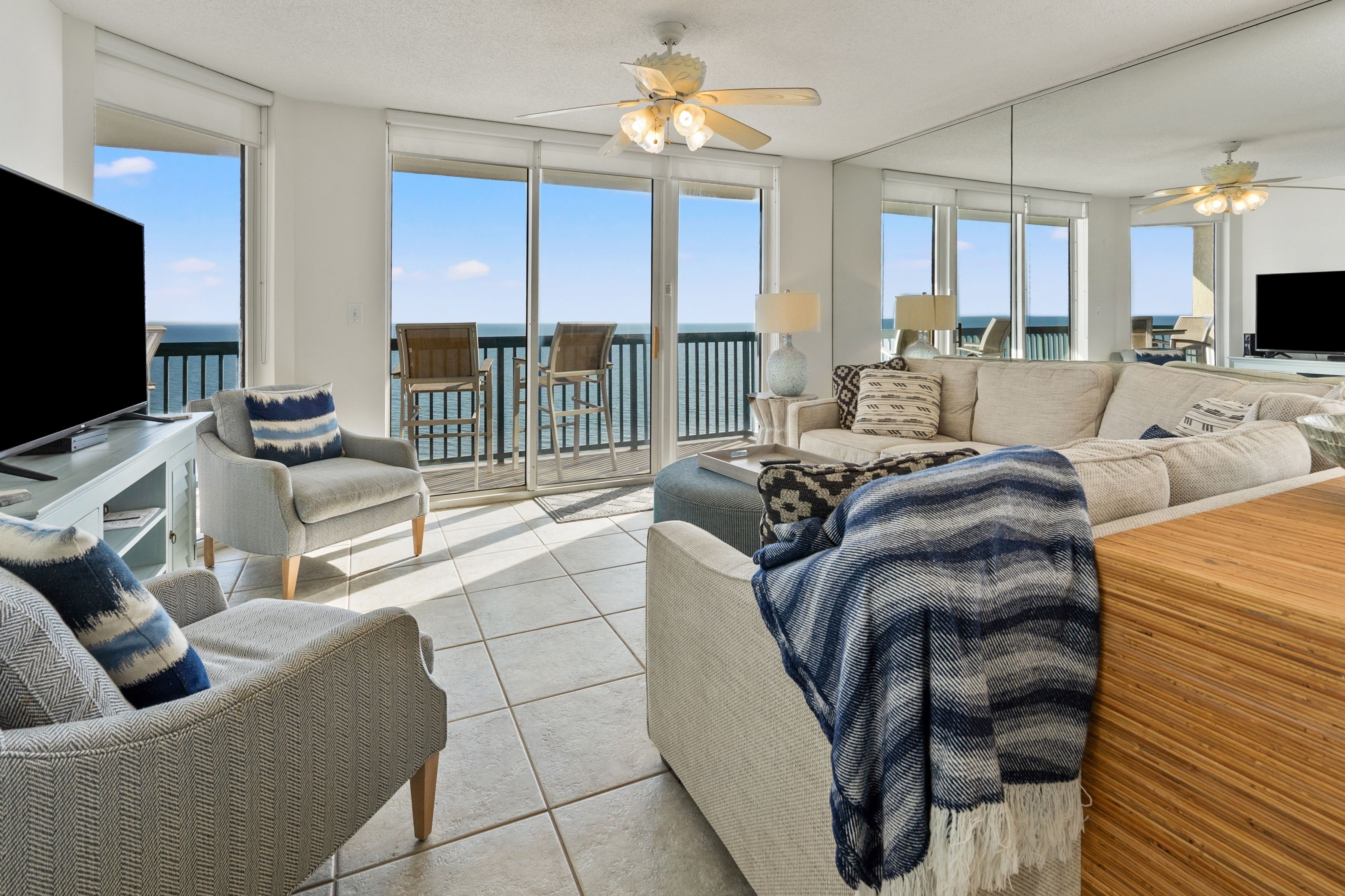 Condo, 4 Bedrooms | Living area