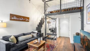 Condo, 1 Bedroom | Living area