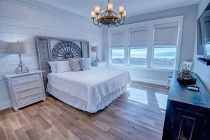8 bedrooms, free WiFi