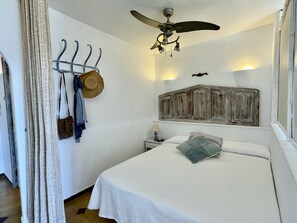 아파트 | 1 개의 침실, 다리미/다리미판