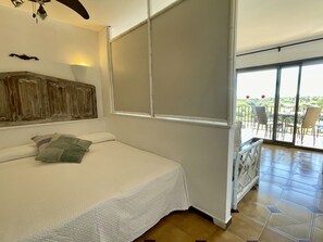 2 bedrooms, iron/ironing board