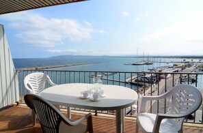 Apartment | Outdoor dining - Apartment in Estartit Near sea Beach (Torroella de Montgrí)
