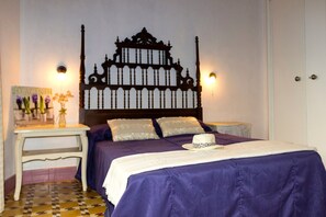 Cottage | 5 bedrooms, iron/ironing board - Cottage in Ullastret Near Mas Pinell Beach (Ullastret)