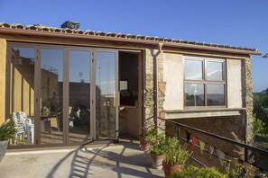 Exterior - Cottage in Ullastret Near Mas Pinell Beach (Ullastret)